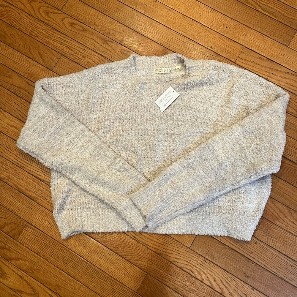 Sweater - Unchartered brand - Cream waist length size L NWT